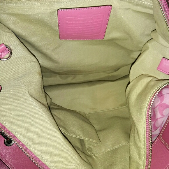 SOLD!!! 4 piece Coach bundle LOOK!! - Picture 7 of 7
